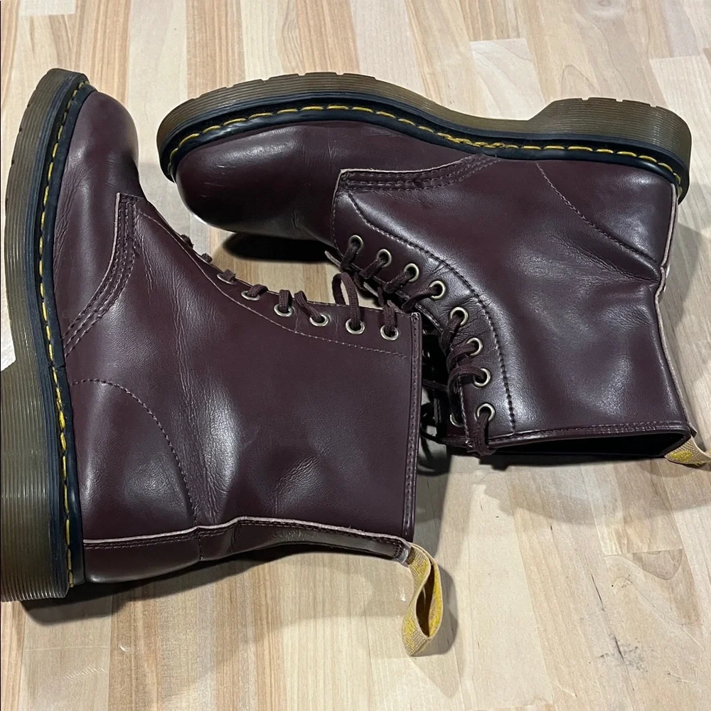 Dr‎ Martens Burgundy Lace-Up Boots burgandy cherry red Crazy Horse men’s size 10